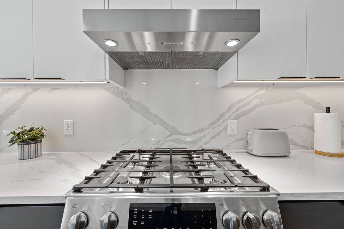 Luxury Home in Central Austin Near UT & Domain