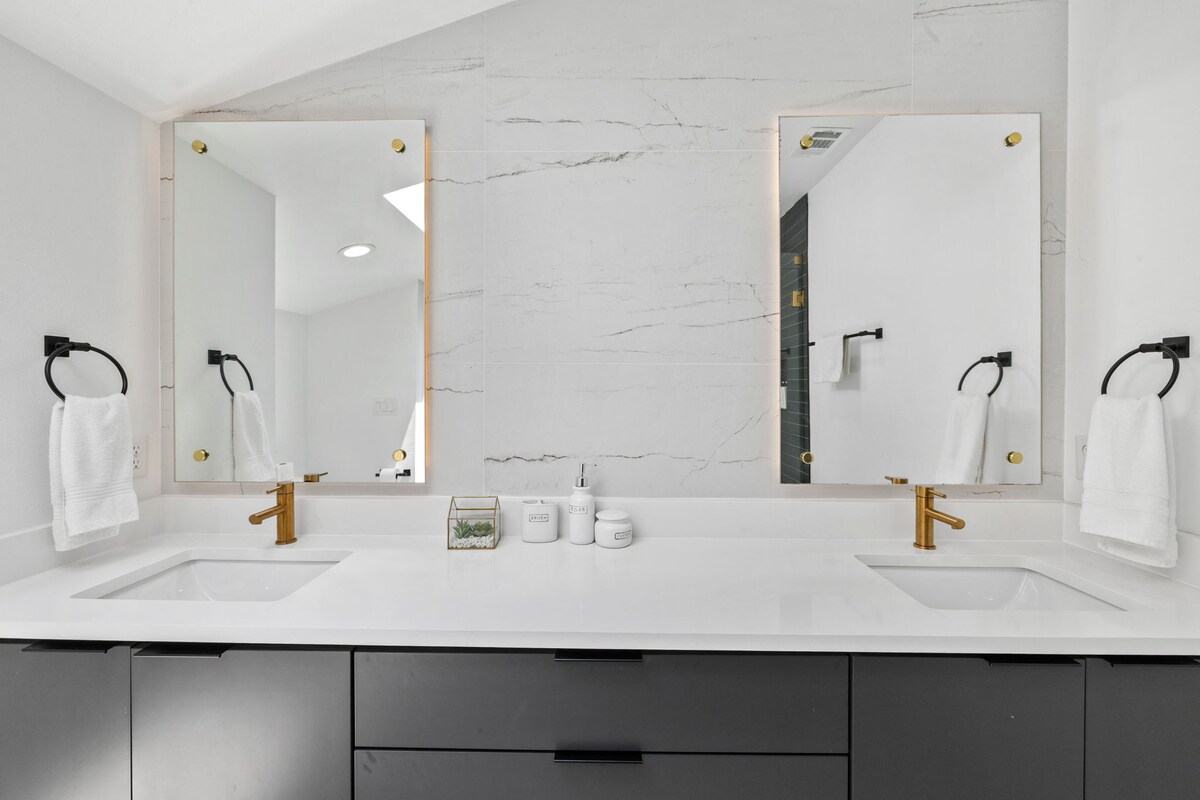 Luxury Home in Central Austin Near UT & Domain