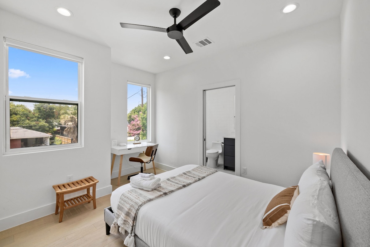 Luxury Home in Central Austin Near UT & Domain