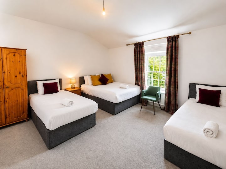 Quadruple-budget-sdb Privée Avec Baignoire-vue Sur - Beddgelert