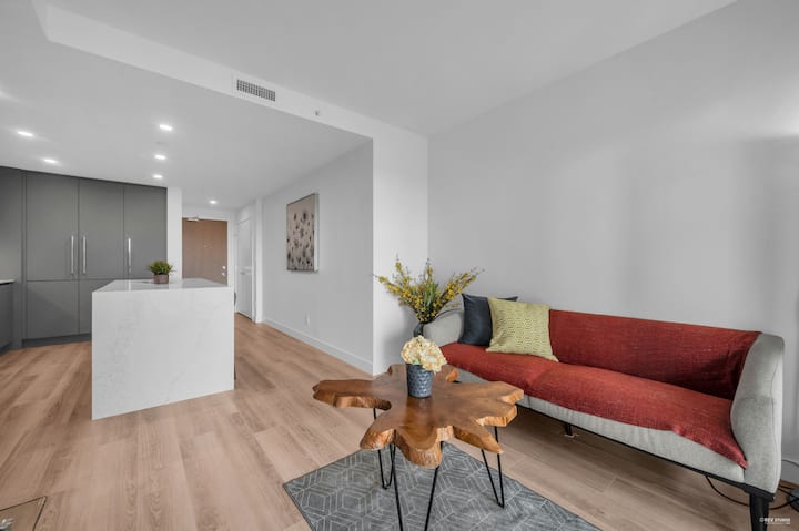Cozy Urban Retreat | 1b1b Apt With Full Kitchen - Richmond, Canadá