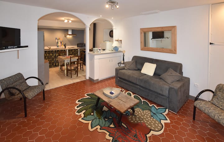 Appart. Dans Maison De Village - Quinson
