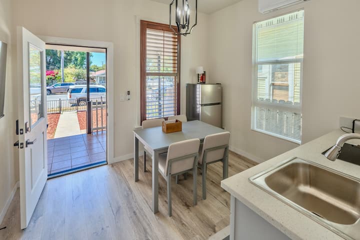 2b1b Pool Guesthouse No.2 - Pomona, CA