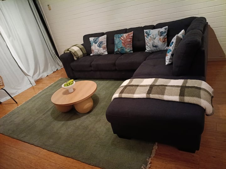 Rockingham Couples Retreat | Right By The Beach - Rockingham