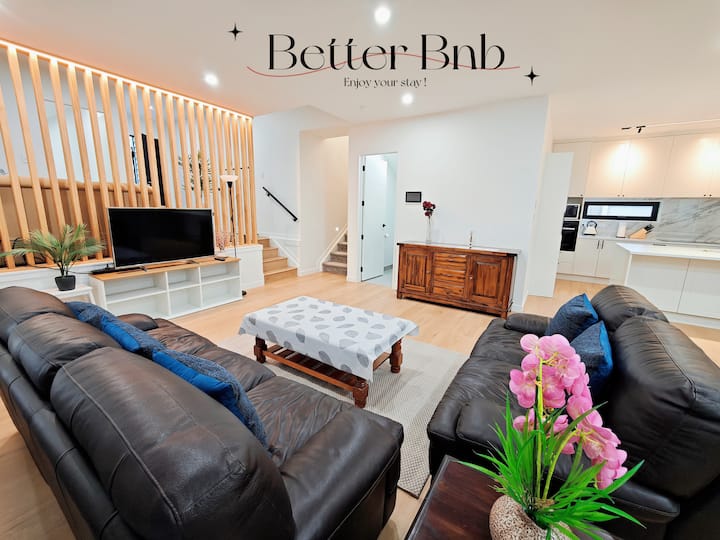 Sunny Bucklands Beach Retreat · Spacious 5br 4.5ba - Waiheke Island