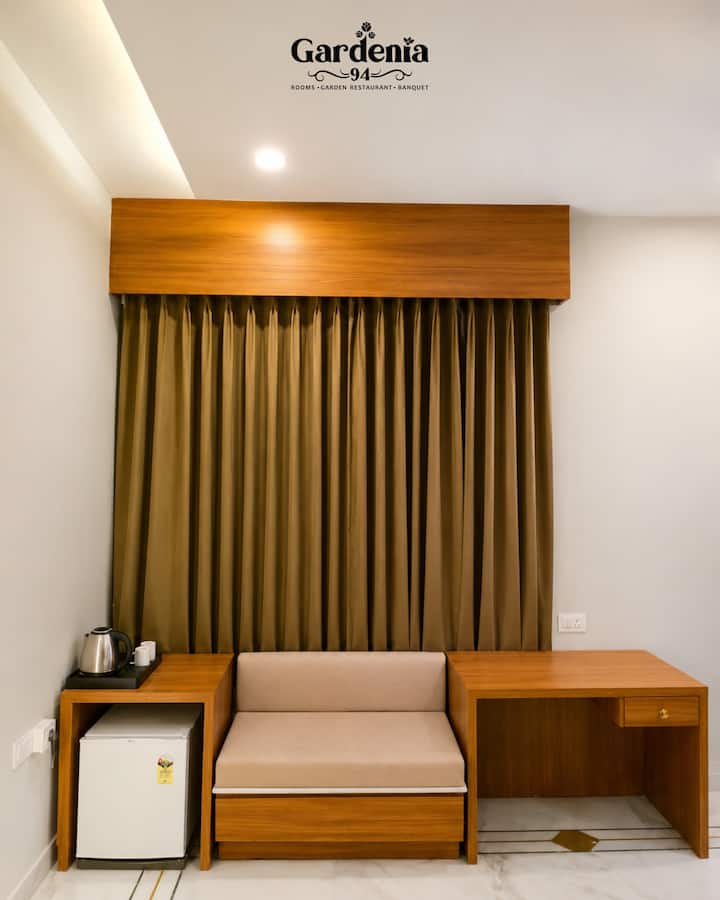 Gardenia Inn 94 | Premium Stay - Gwalior