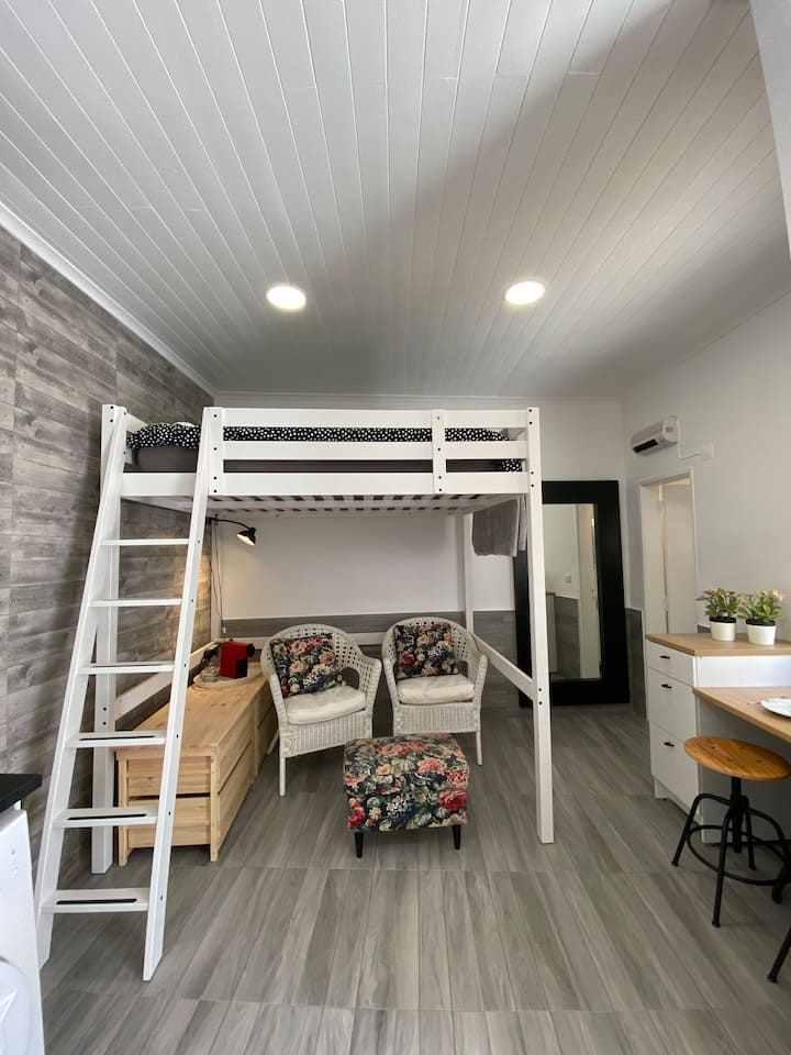 Studio & Patio In The Historic Center South Lisbon - Seixal