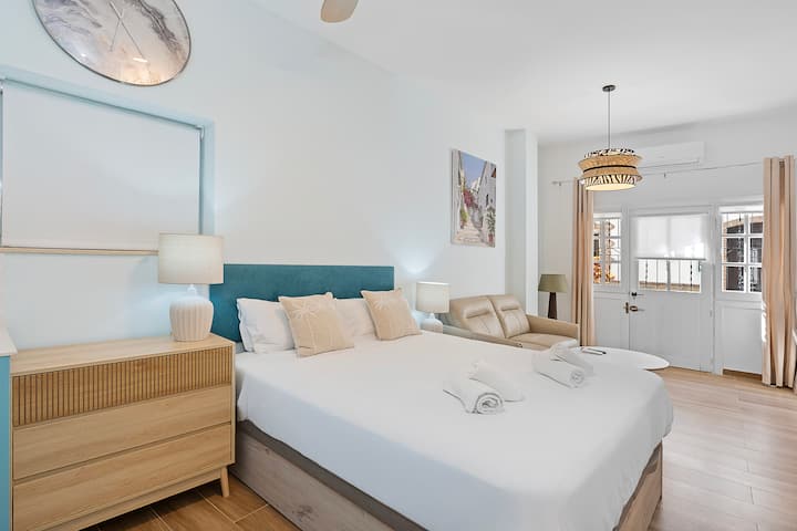 Nuevo-estudio Acogedor-centro-1 Min De La Playa - Estepona