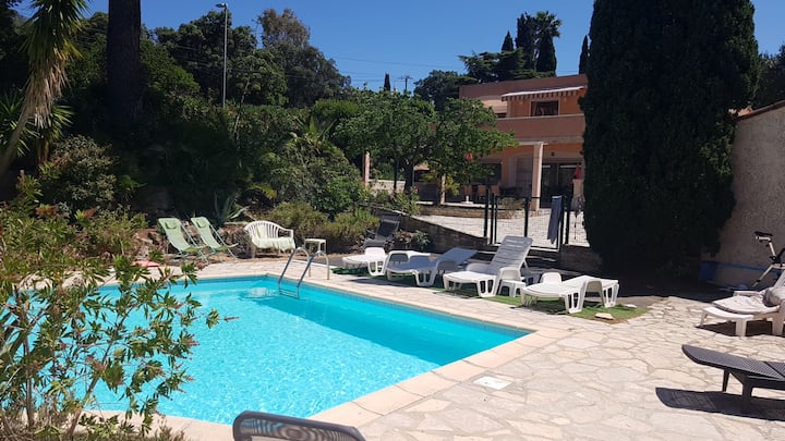 Villa Calme Avec Piscine, Proche Plage - Hyères