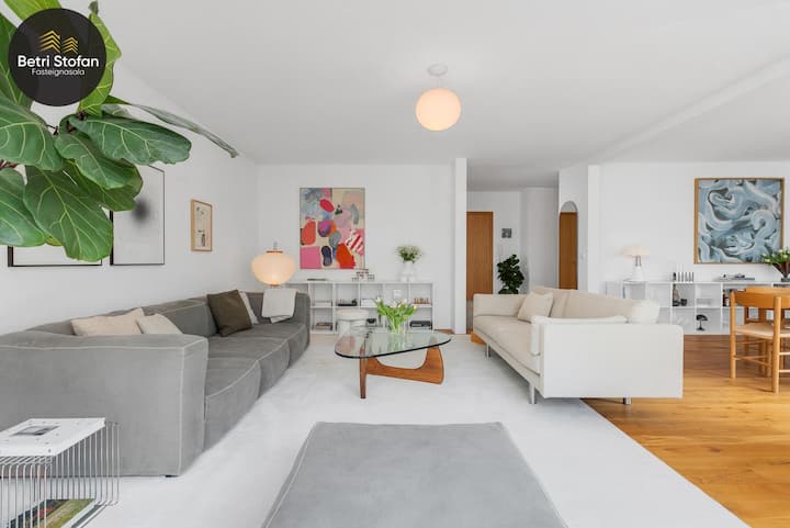 Welcome To Your Cozy And Centrally Located Flat! - Reykjavík