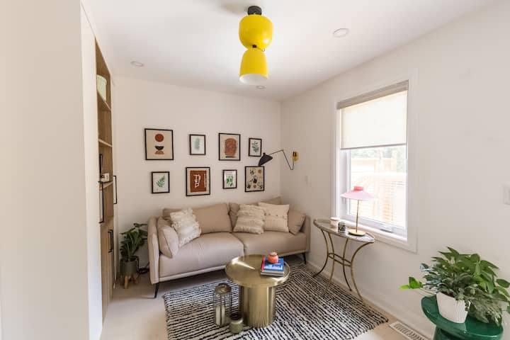 Cozy Room W/ Private Bath & Breakfast Essentials - Toronto