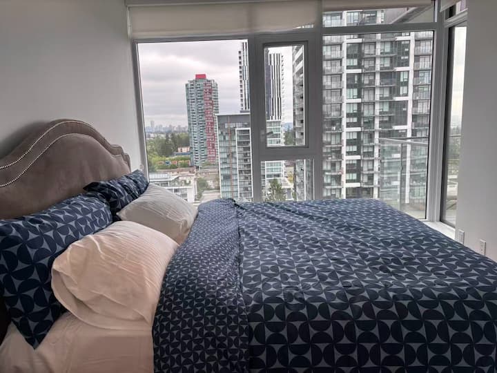 Luxury 3br Skylinecondo | Metrotown | Free Parking - Burnaby