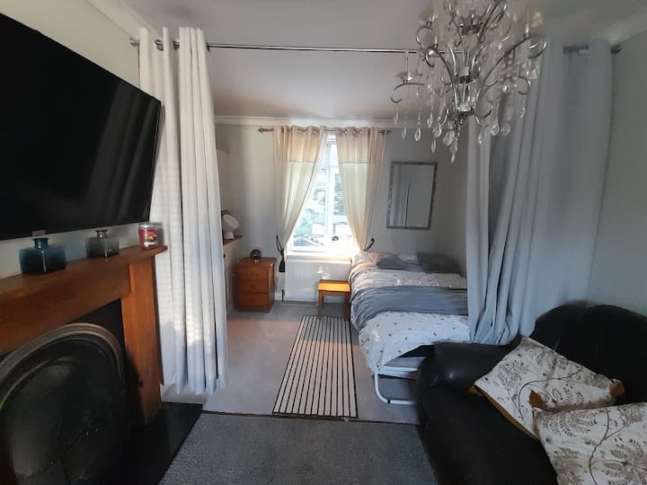 Lounge/bedroom In Quiet Cul De Sac - Portsmouth