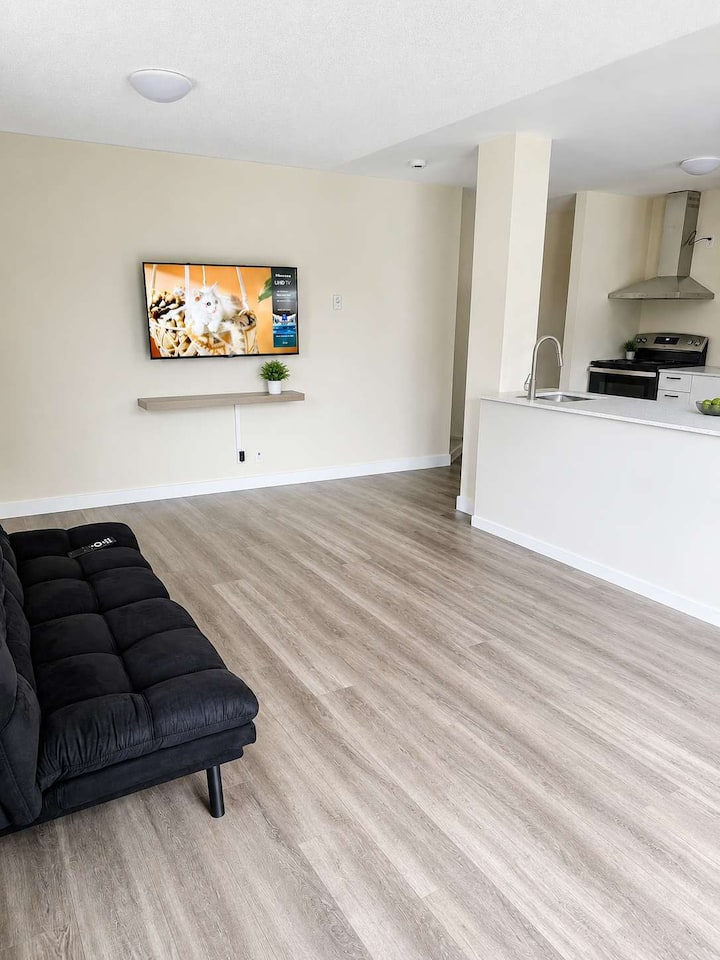 Muskoka 2-bedroom Apartments (Pier 100) - Muskoka