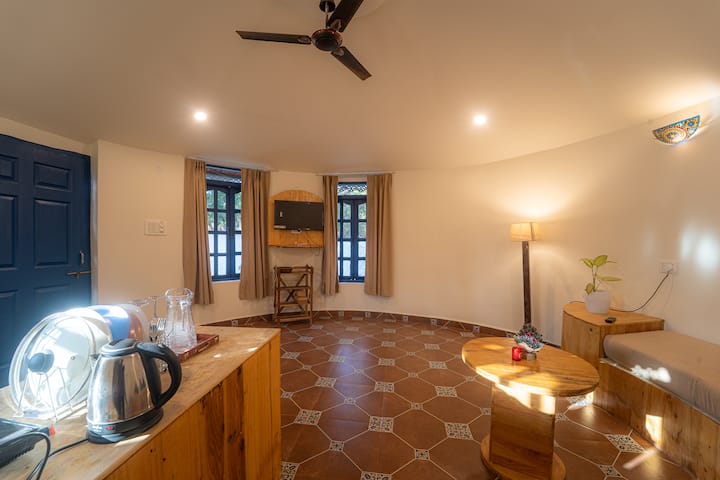 Full kitchen image 1