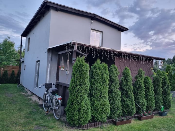 Summer Cottage With Pool & Bbq Near Dowtown - 波茲南