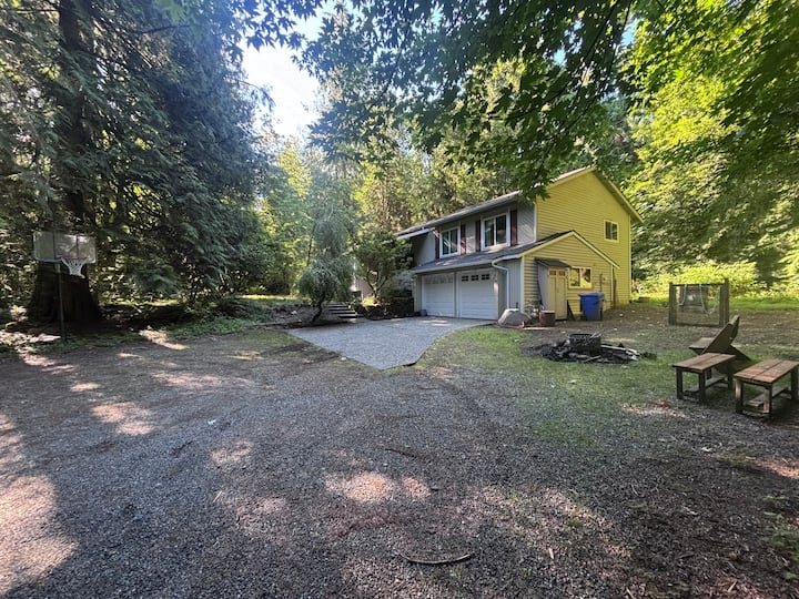Peaceful Forest Retreat - Snoqualmie, WA