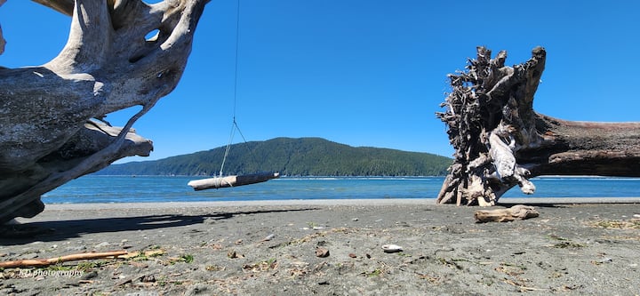 Ocean Mist Retreat - Vancouver Island