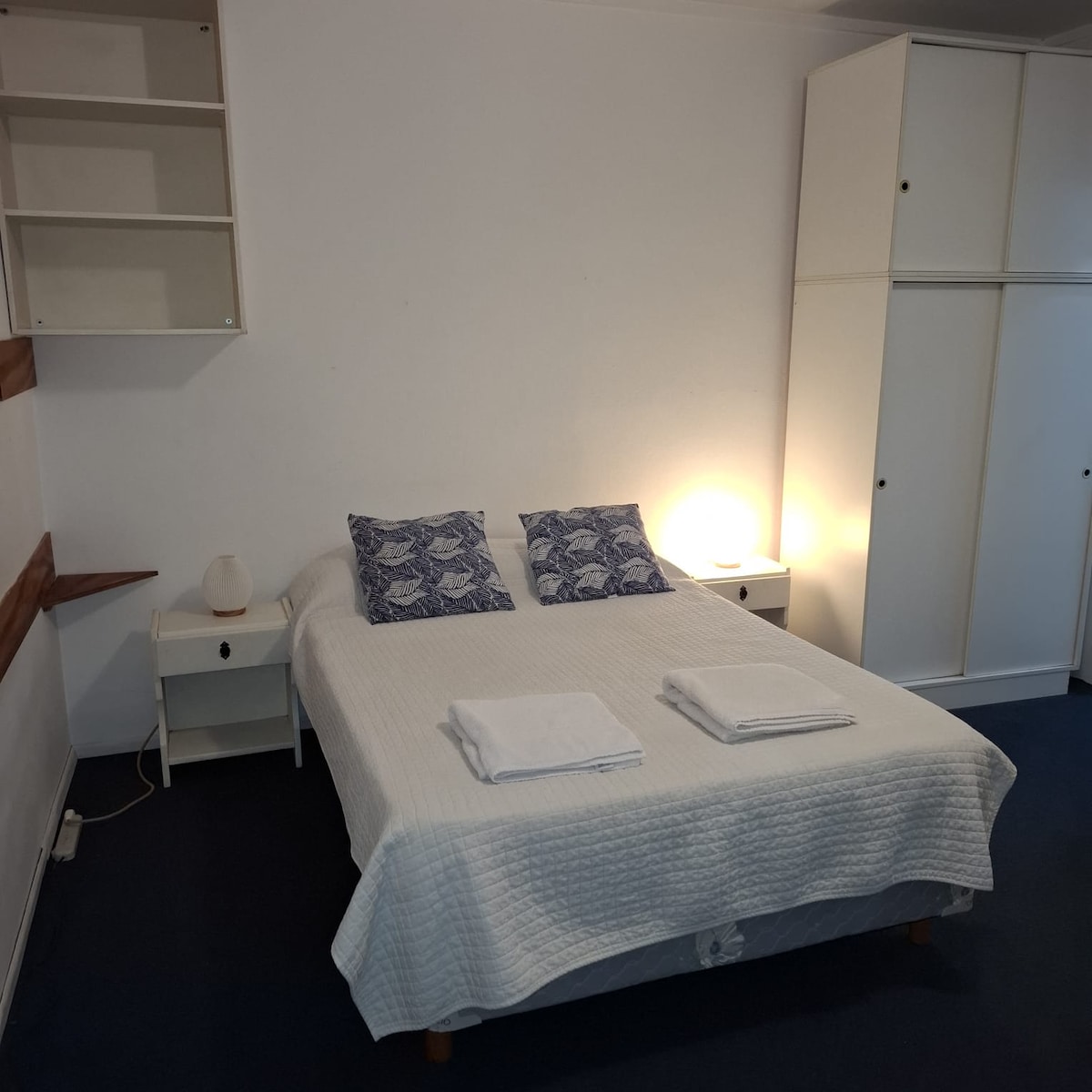 Estudio amoblado con aire y 1 baño