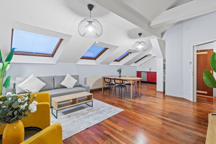 Modern 1-br Apartment For Long Stays | Central - Vienne