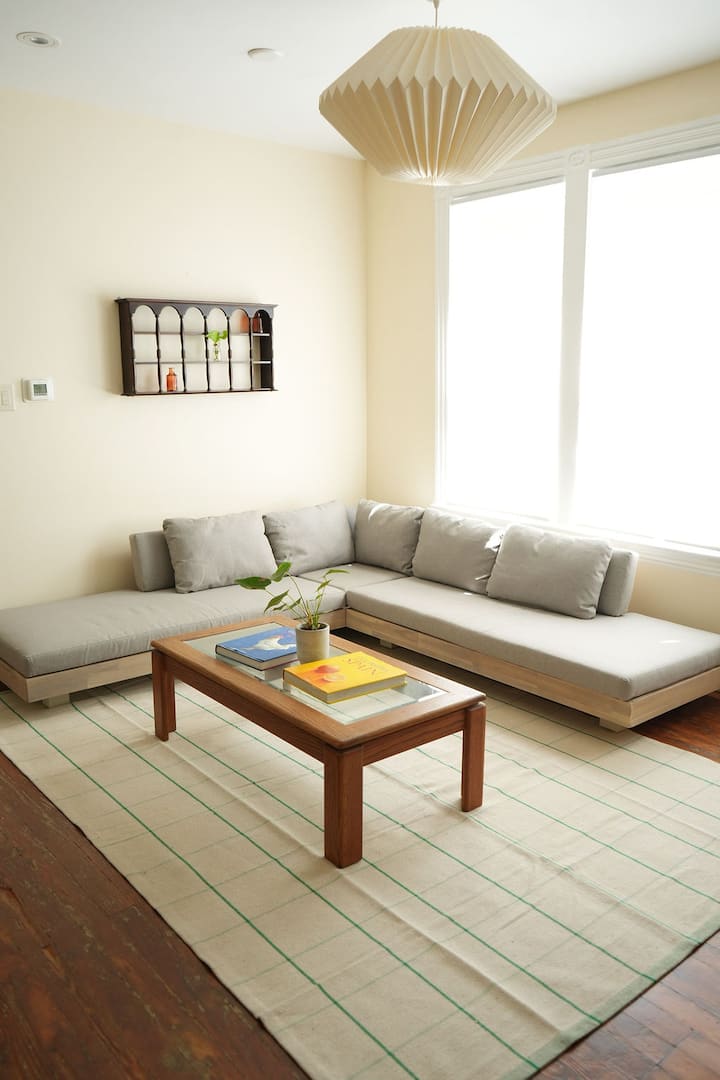 Furnished 2-bedroom Apt Across From Buchanan Park - Lancaster, PA