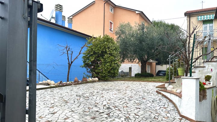 S326 - Sirolo, Apartment Convenient To Services - Numana