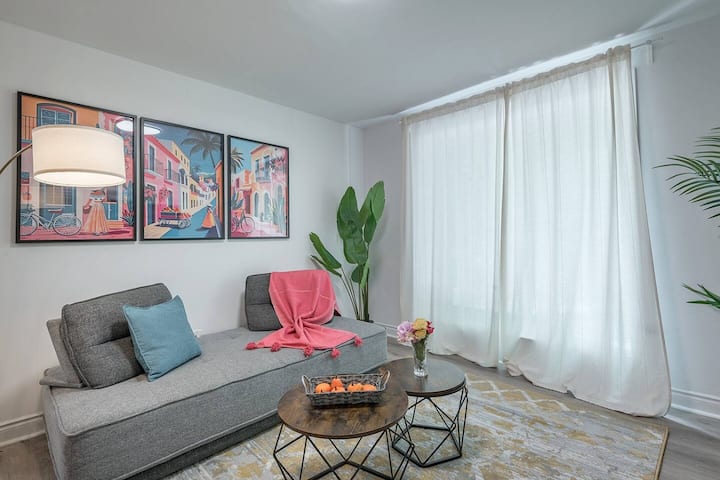 Newly Renovated 2br | Steps From Concordia - Montreal