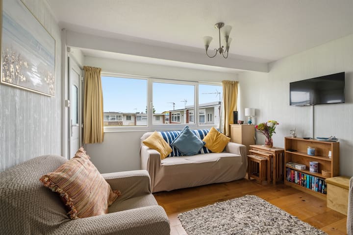 Chalet By The Sea - Winterton-on-Sea