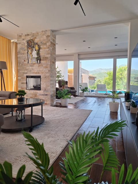 Successful Airbnb property: Villa Olive 51 in Lepetane