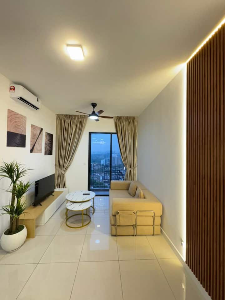 Golden Skyline 1 To 6 Pax - Pudu Trx Klcc - Bukit Bintang