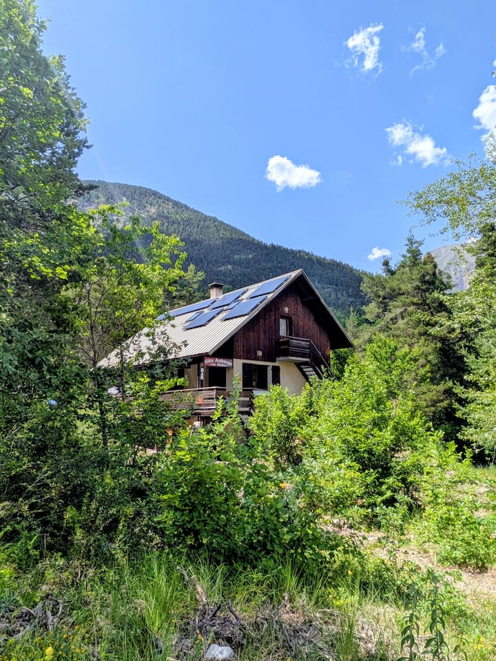 Gîte Les Pinées – Dépaysement Garanti - Hautes-Alpes