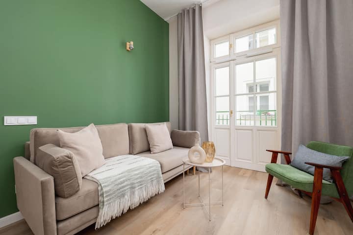 Forest Green Retro - Boutique Flat With Balcony - Krakow