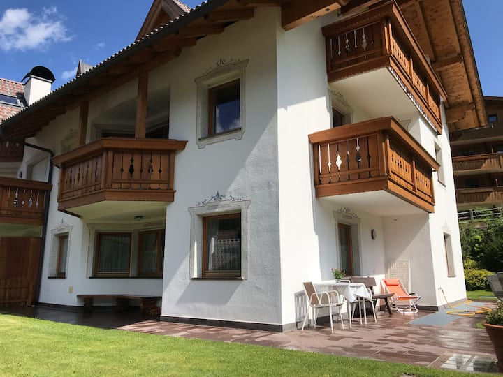 Romy's Apartment, Im Herzen Der Sella Ronda! - Val Gardena