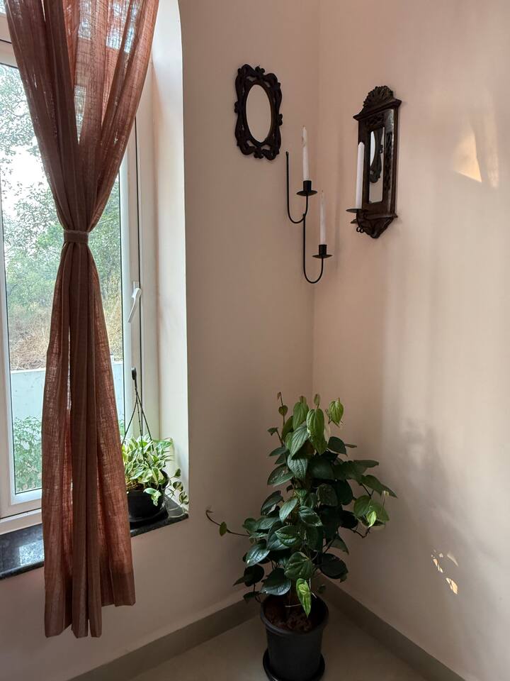 Living room image 4