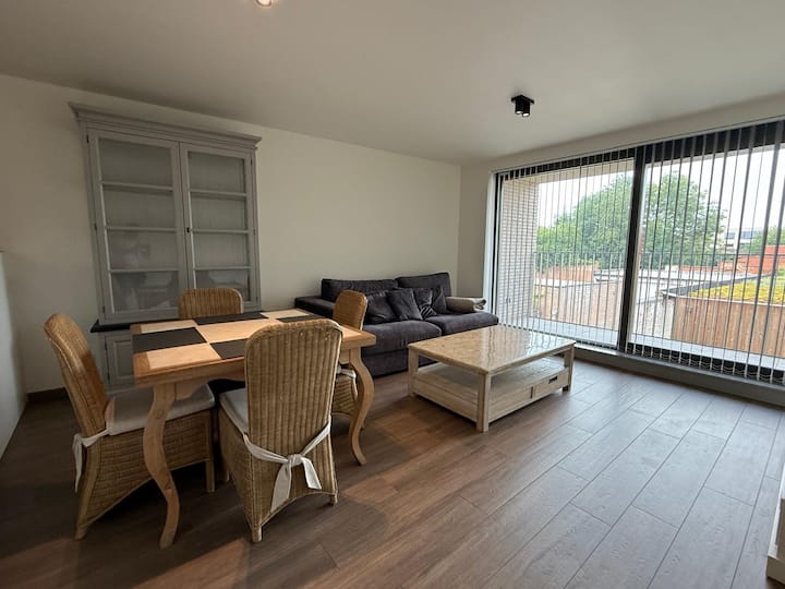 Gezellig Appartement In Stadscentrum 2 Slaapkamers - Stekene