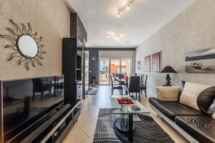 Classic Lake Retreat Tirana - Albanie