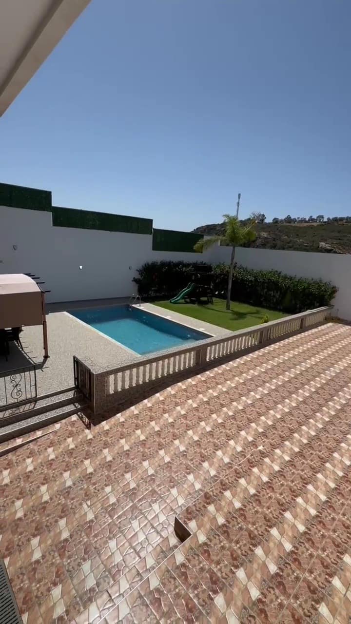 Brand-new Private Luxury Villa With Pool - 탠지어