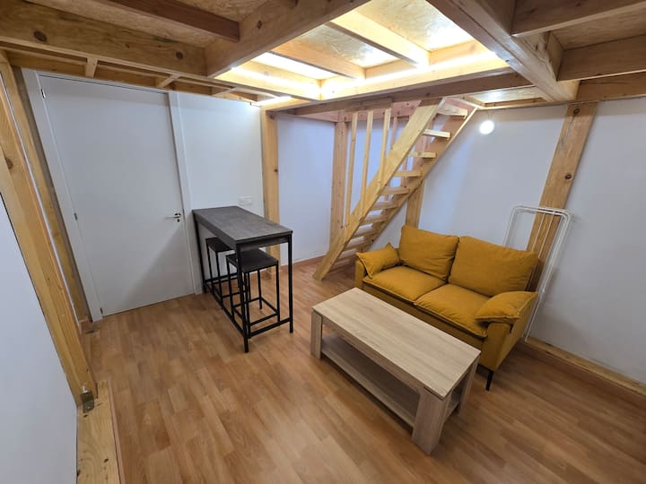 Tiny House 2, 100 Meters From La Rambla - 바르셀로나