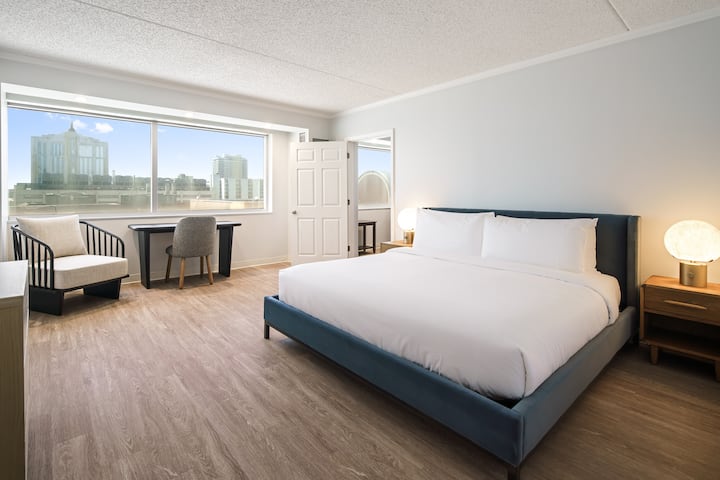 2br Apartment | Full Kitchen & Boardwalk - Atlantic City, NJ