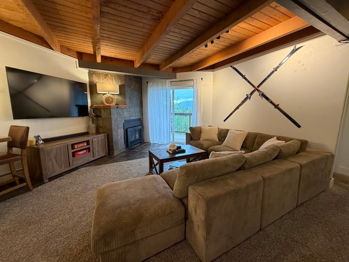 Cozy Mountain View 2br/2ba With Dual Workstations - Dillon, CO