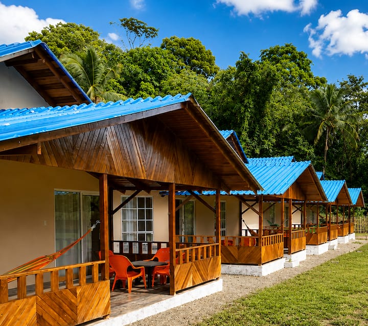 Cabaña Cerca Al Pueblo Y A La Playa - Bahía Solano