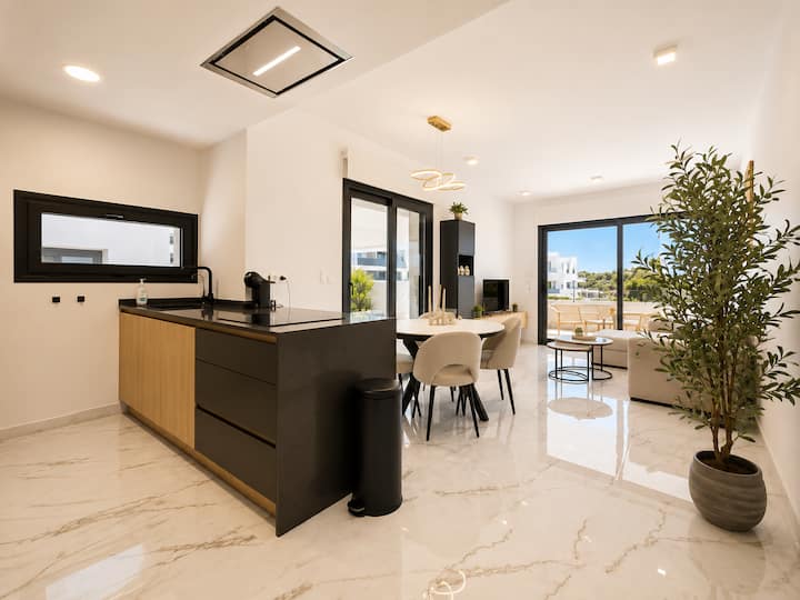 Amanecer: Pool & Terrace - Playa Flamenca