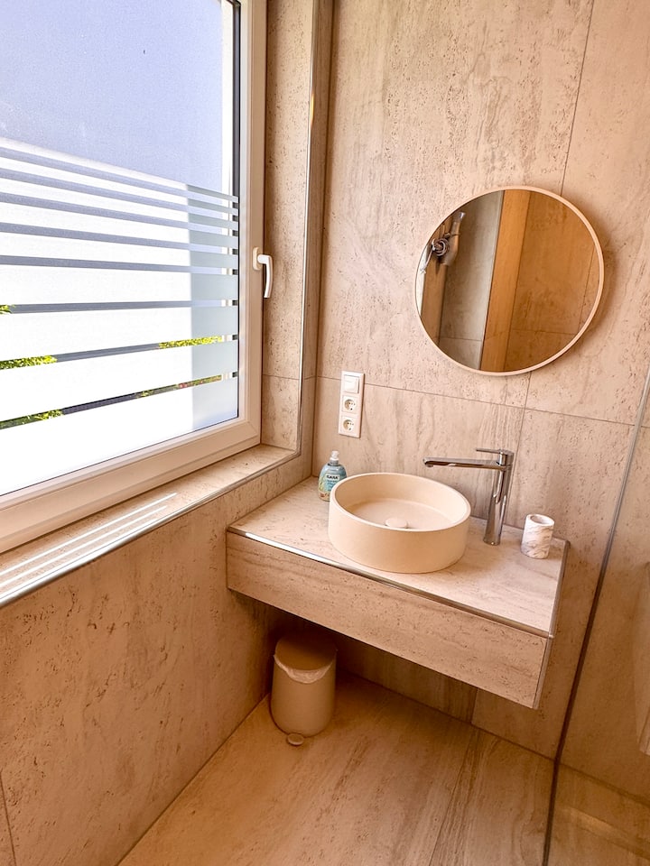 Ferienwohnung Modern Suite - Parking Incl. - Coburg