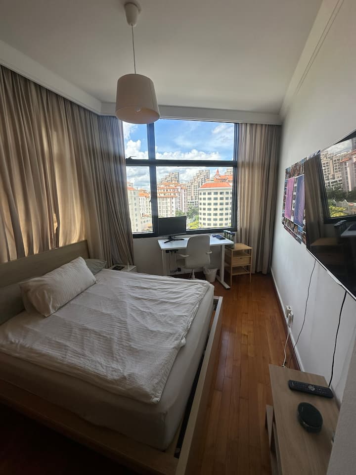 Private Room + Batroom In Condo With River View - Newton