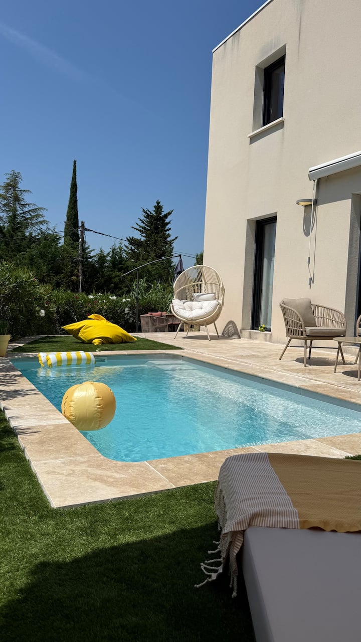 Le Valat : Villa Cosy Avec Piscine Privée Au Calme - 