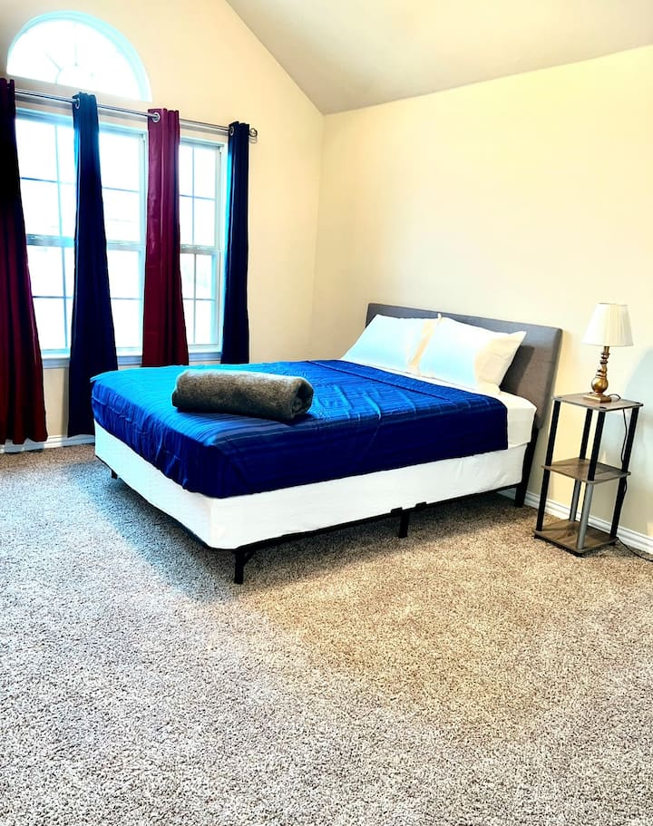 Spacious Getaway In A Quiet Neighborhood, 2 Beds. - Mesquite, TX