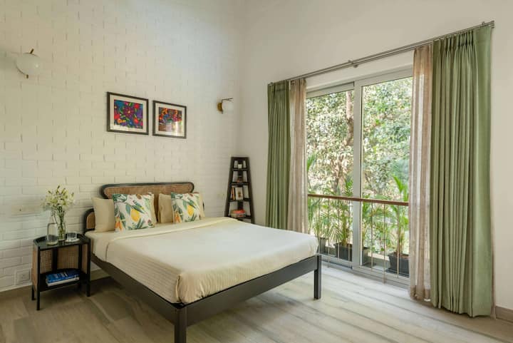 Bedroom 3 image 2