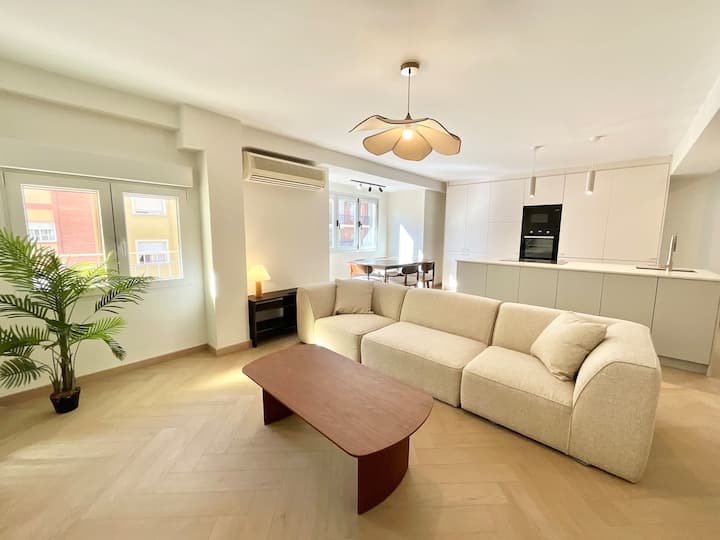 Stuning New 4 Bedroom Apartment - Albal