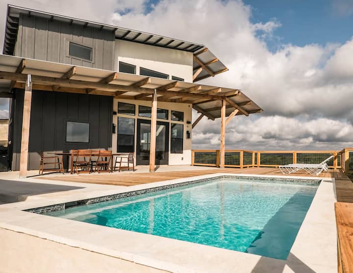 Skyhouse Trio Guadalupe-azul-blanca Cliffside Stay - New Braunfels, TX