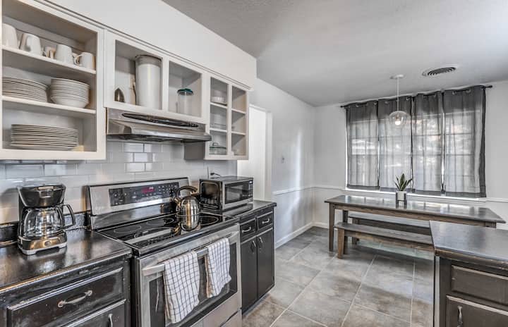 Near Dining, Shopping, Parks! Tranquil Fox Trails - Germantown, TN